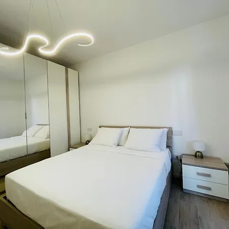 Julya's Valpolicella Apartman *